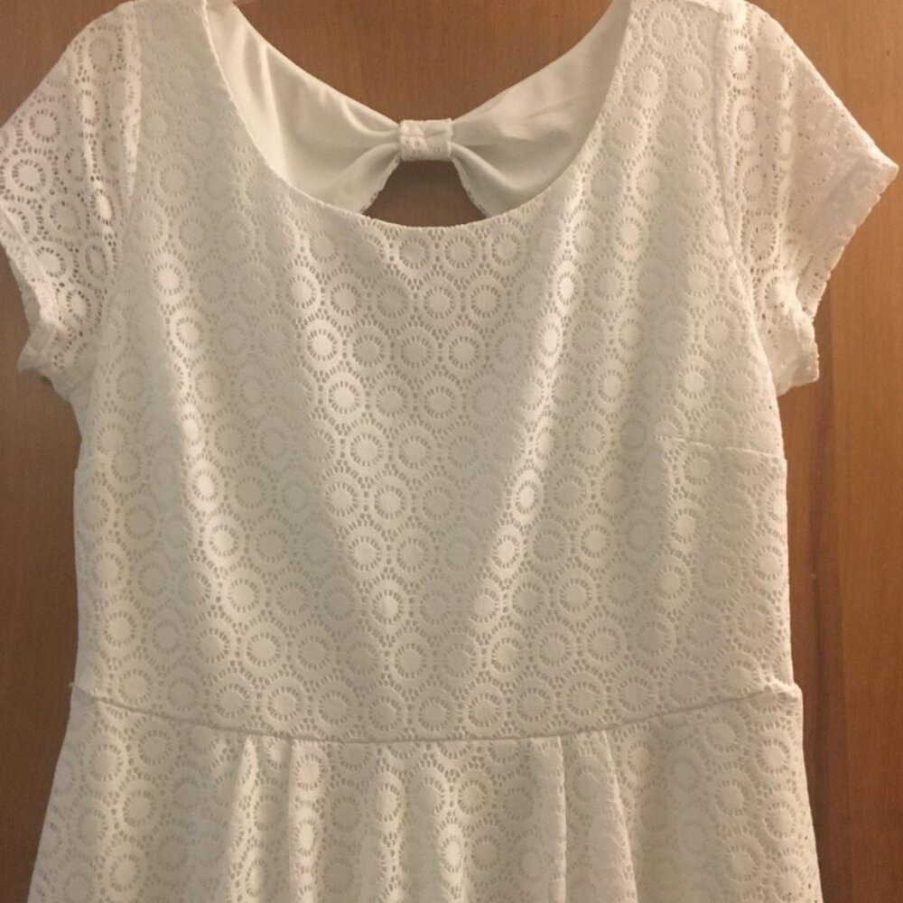 Maurice 0+ White Eyelet Flare Dress w/Bow Back Size RN 511783